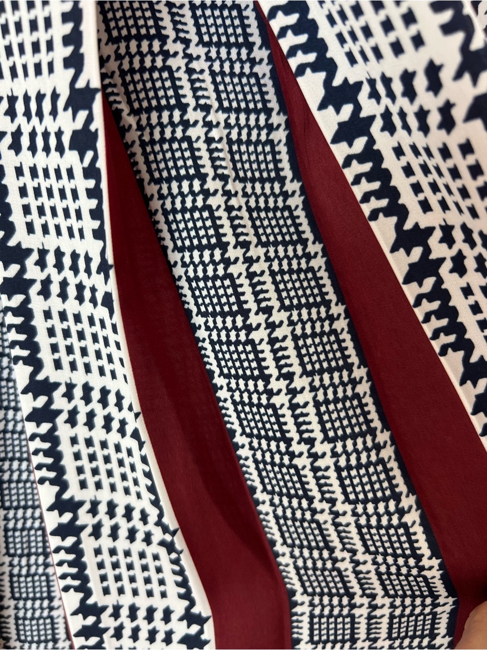 Zara Houndstooth Pleated Midi Skirt Maroon Inner Panels - Picture 6 of 9